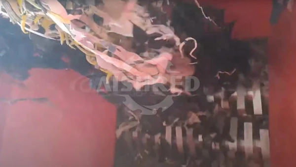 Waste Fabric Shredder for Promoting Resource Utilization