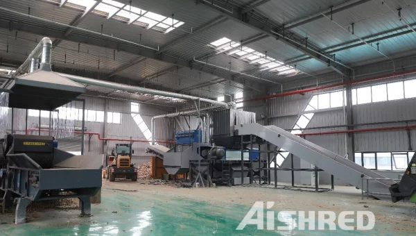 Universal Twin-shaft Shredder for Sale in Uzbekistan