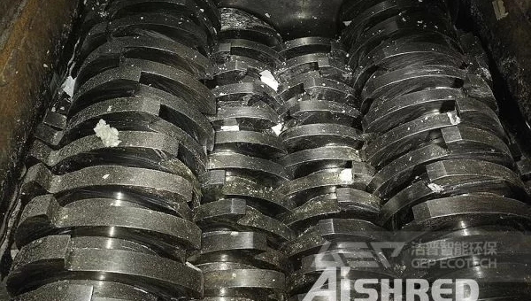 What are the advantages of AIShred's E-waste shredding and disposal lines?