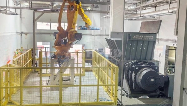 Double-Shaft Shredder Delivered for Copper Plate Processing in CuO Line