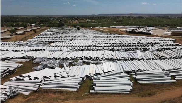 Streamlining Wind Turbine Blade Disposal with Twin-Shaft Shredders