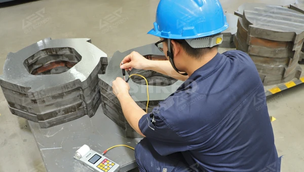 Different Options for Double-Shaft Shredder Cutters