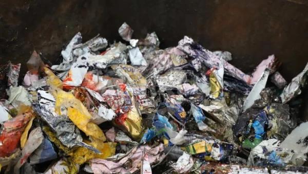 Upcycling Paint Buckets: The Power of Shredding