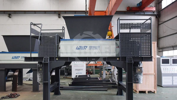 Handling Pre-Consumer Paper Waste: Shredding Solutions for Print and Converting Plants