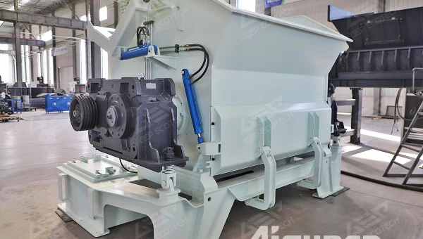 Waste Management with Single-Shaft Shredders