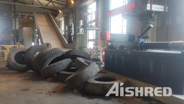 Waste Tyre Shredding Machine for Sale