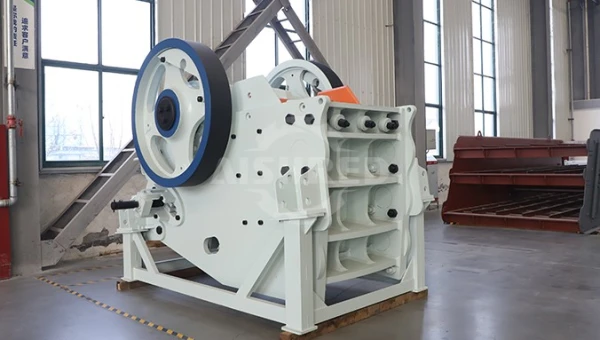 Technical Analysis and Selection Considerations: European-Style Jaw Crushers vs. Traditional PE Jaw Crushers