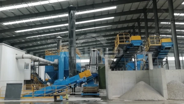 Dry vs. Wet Dust Suppression: Which is Better for Construction Waste Recycling?